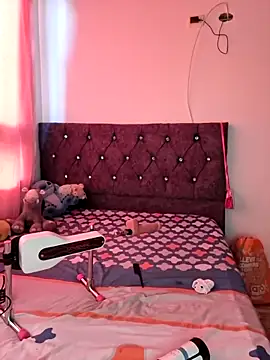 Snapshot of Michell_Monrrone chatting on 06/11/26, 12:58 Michell Monrrone online show from 06/11/26, 12:58