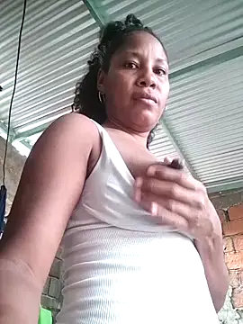 Snapshot of Lili-Sex chatting on 05/01/26, 12:54 Lili-Sex online show from 05/01/26, 12:54