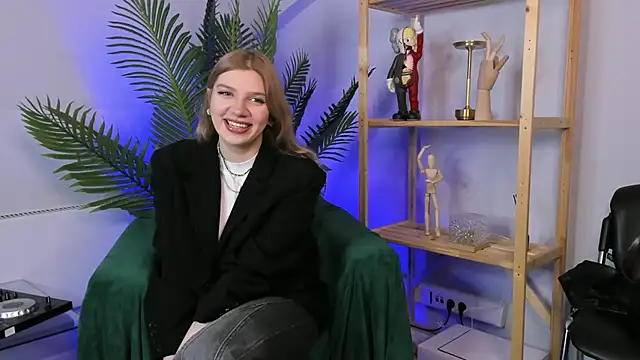 Snapshot of GloriaCwik chatting on 04/10/26, 01:49 GloriaCwik online show from 04/10/26, 01:49