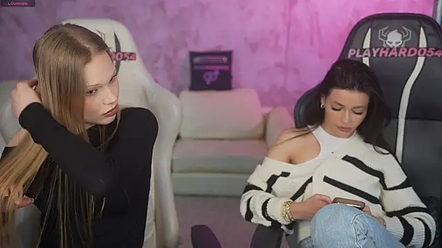 Gabriella0541 online show from 04/20/26, 03:26