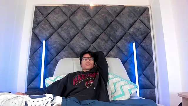 LiamKron online show from 05/20/26, 11:16