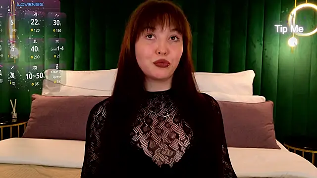 YunaStorm online show from 04/08/26, 06:41