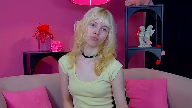 HannahHollis online show from 05/16/26, 06:10