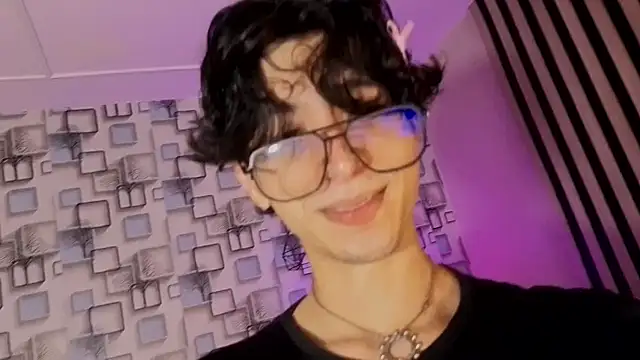 Twink Sebas7 online show from 05/13/26, 12:13
