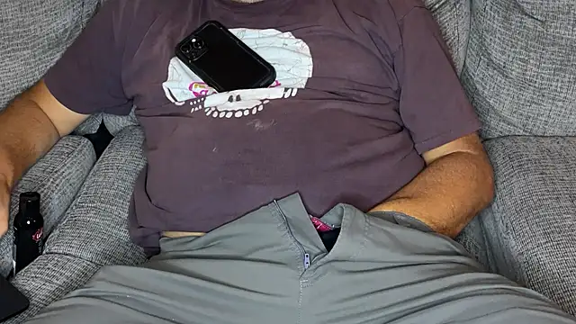 Snapshot of MikeHonchosFeet chatting on 08/04/26, 10:56 MikeHonchosFeet online show from 08/04/26, 10:56