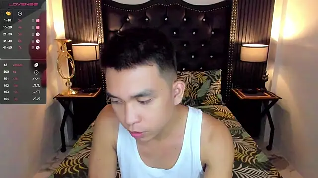 AsianRoman Grey online show from 06/06/26, 04:33