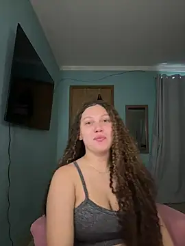 Snapshot of sophiiahot chatting on 05/27/26, 04:26 sophiiahot online show from 05/27/26, 04:26