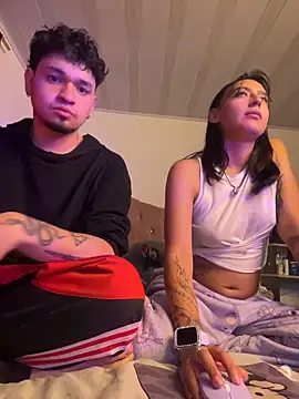 hotlatinocouple   online show from 04/09/26, 03:06