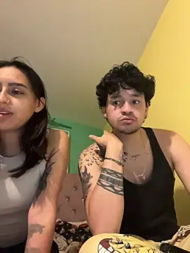 hotlatinocouple   online show from 06/20/26, 03:20
