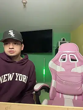 hotlatinocouple   online show from 07/09/26, 12:26