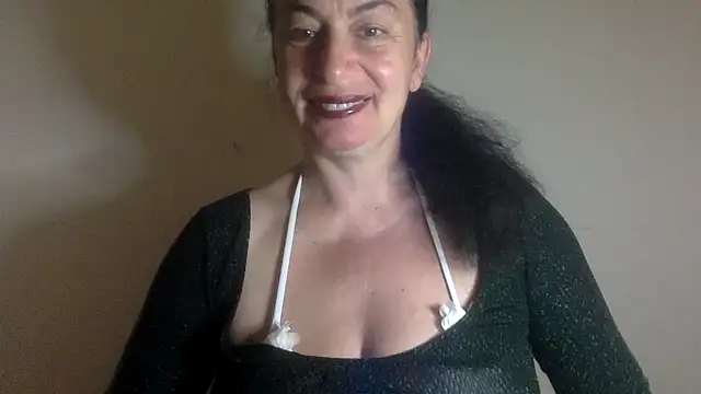 Lizzaa80 online show from 06/11/26, 06:17