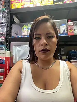 MIA ROSSEEE online show from 05/28/26, 01:08