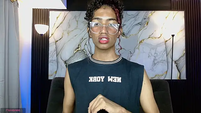 Snapshot of triiangel_latinboy chatting on 05/08/26, 12:27 triiangel latinboy online show from 05/08/26, 12:27