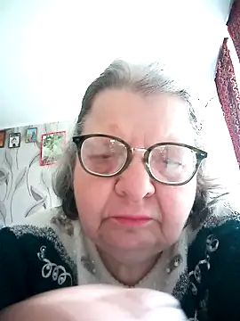 Snapshot of MartaMia68 chatting on 05/13/26, 09:06 MartaMia68 online show from 05/13/26, 09:06