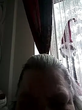 Snapshot of MartaMia68 chatting on 05/27/26, 06:32 MartaMia68 online show from 05/27/26, 06:32