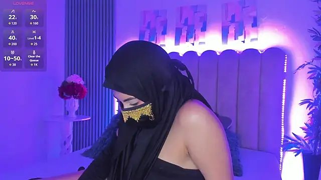 Snapshot of Layla_amirah chatting on 05/08/26, 02:39 Layla amirah online show from 05/08/26, 02:39