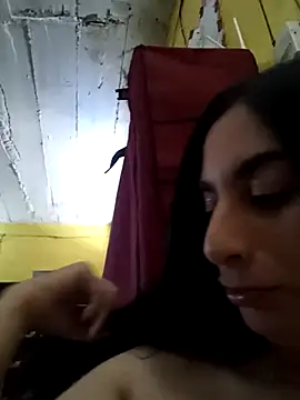 Perlizz 95 online show from 04/13/26, 06:02