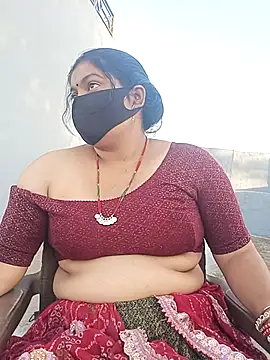 Snapshot of bhabhi-lovely chatting on 04/13/26, 12:32 bhabhi-lovely online show from 04/13/26, 12:32