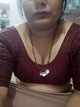 Snapshot of bhabhi-lovely chatting on 04/15/26, 06:53 bhabhi-lovely online show from 04/15/26, 06:53