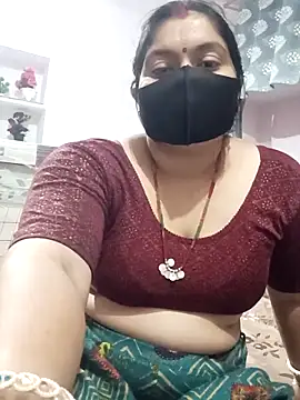 Snapshot of bhabhi-lovely chatting on 04/17/26, 07:33 bhabhi-lovely online show from 04/17/26, 07:33