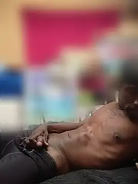 juniorbrown11 online show from 04/20/26, 12:24