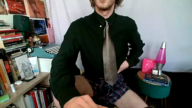 gnickname online show from 05/15/26, 12:17
