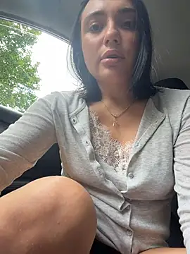 Snapshot of LucyHotty_ chatting on 07/14/26, 01:50 LucyHotty online show from 07/14/26, 01:50