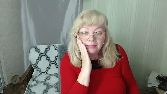 Snapshot of LavandaMay chatting on 05/04/26, 07:10 LavandaMay online show from 05/04/26, 07:10