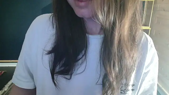 NicoleLove  online show from 05/30/26, 04:31