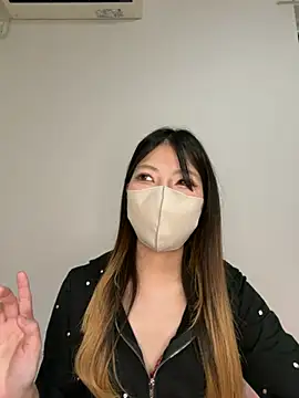 Snapshot of mii2222 chatting on 04/16/26, 12:28 mii2222 online show from 04/16/26, 12:28