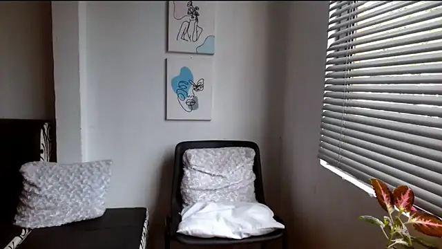 alisonnturbay online show from 06/12/26, 02:27