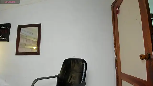 SarahQ65 online show from 04/14/26, 01:39