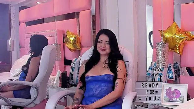 Snapshot of LeilaScott chatting on 06/20/26, 02:47 LeilaScott online show from 06/20/26, 02:47
