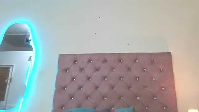 laurenlaine online show from 06/07/26, 02:32