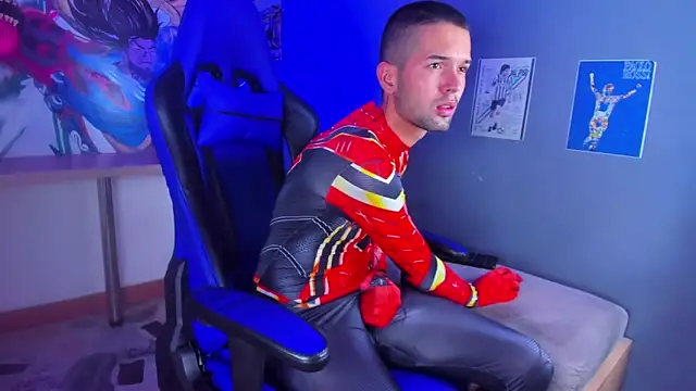 Snapshot of Ian_Valenti chatting on 04/13/26, 08:03 Ian Valenti online show from 04/13/26, 08:03