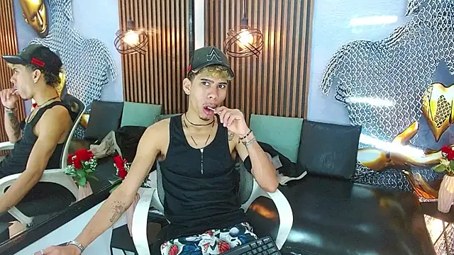 Snapshot of Skinny_cute_Alyer chatting on 05/29/26, 02:31 Skinny cute Alyer online show from 05/29/26, 02:31