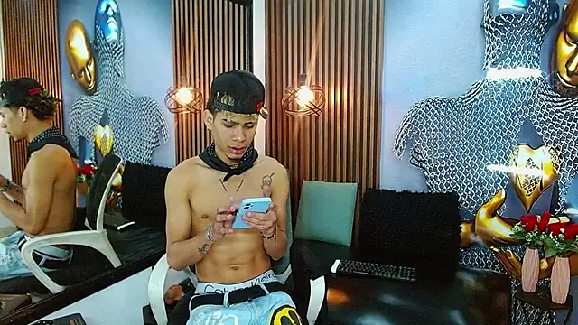 Snapshot of Skinny_cute_Alyer chatting on 07/08/26, 02:38 Skinny cute Alyer online show from 07/08/26, 02:38