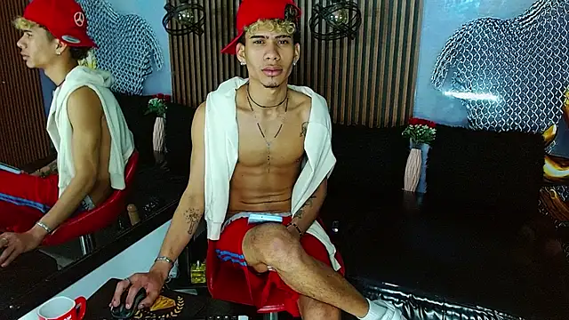 Snapshot of Skinny_cute_Alyer chatting on 07/14/26, 10:21 Skinny cute Alyer online show from 07/14/26, 10:21