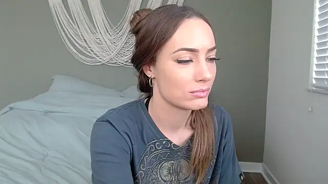 sireneyesonly online show from 04/24/26, 08:11