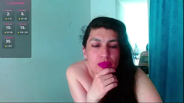 Snapshot of diosa_gil chatting on 05/27/26, 12:51 diosa gil online show from 05/27/26, 12:51