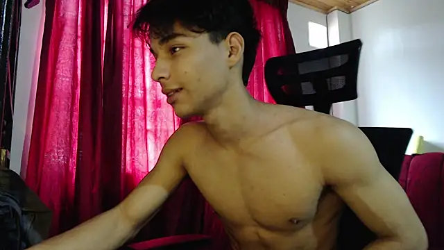 Snapshot of Marck-Pro chatting on 05/21/26, 04:25 Marck-Pro online show from 05/21/26, 04:25