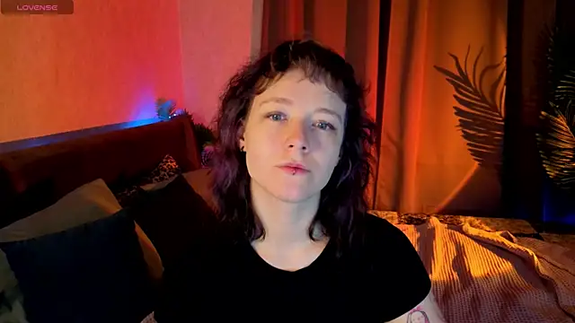 Ricki Bloom online show from 07/02/26, 01:16