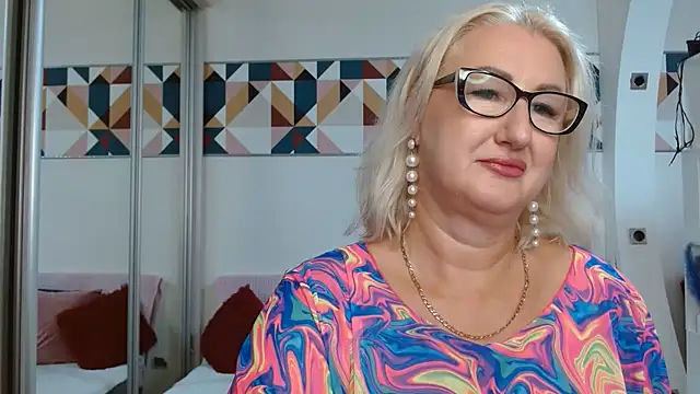 Snapshot of DianaFrances chatting on 07/03/26, 04:13 DianaFrances online show from 07/03/26, 04:13