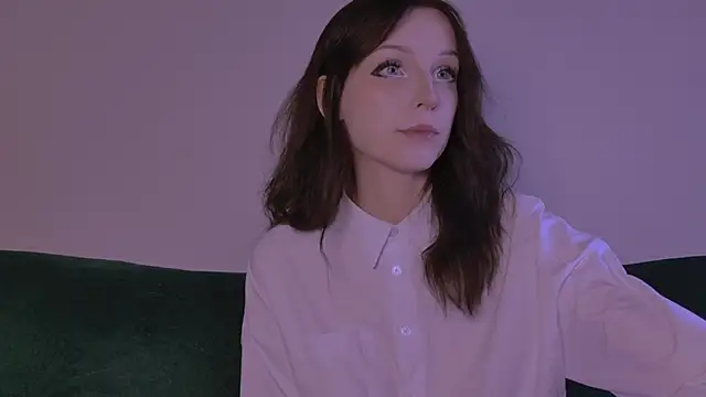 claire bennett  online show from 04/15/26, 01:23