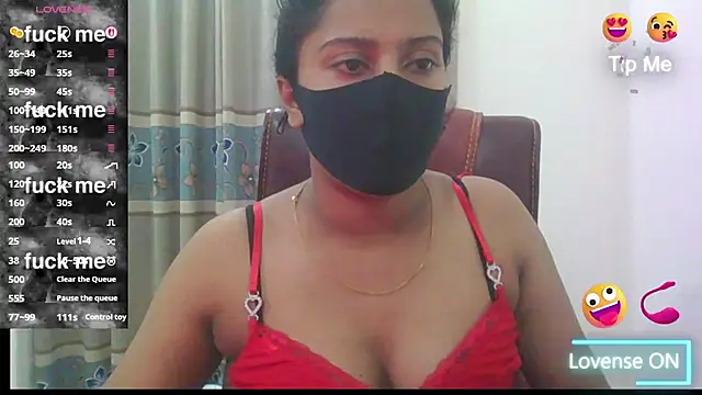 Snapshot of zareen_approach chatting on 07/13/26, 03:26 zareen approach online show from 07/13/26, 03:26