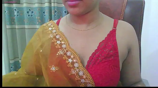 Snapshot of zareen_approach chatting on 07/15/26, 05:29 zareen approach online show from 07/15/26, 05:29
