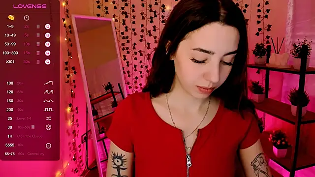 Snapshot of CharliGrace_ chatting on 05/02/26, 08:08 CharliGrace online show from 05/02/26, 08:08