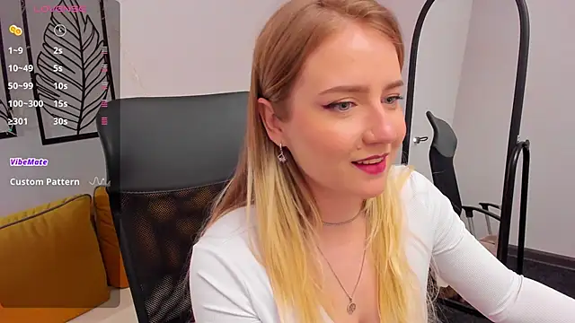 Liacandy  online show from 05/04/26, 02:29