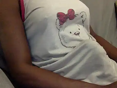 Snapshot of RayanneCampbell-25cm chatting on 05/01/26, 10:14 RayanneCampbell-25cm online show from 05/01/26, 10:14