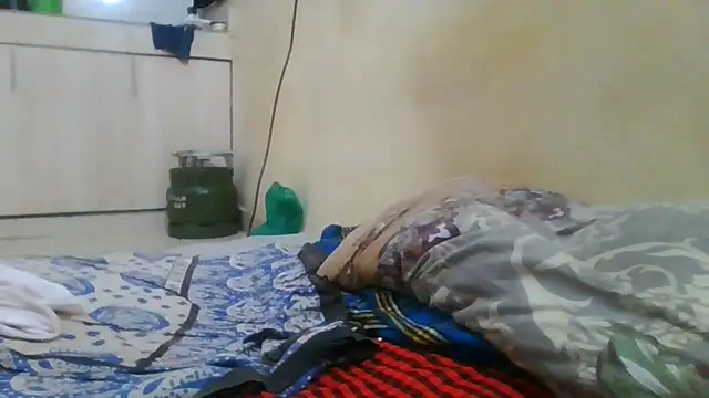 Snapshot of sweetbubbley chatting on 05/16/26, 01:43 sweetbubbley online show from 05/16/26, 01:43